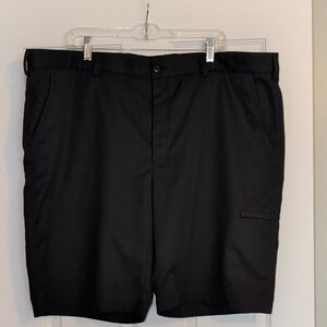 Pebble Beach Men's Black Flat-Front Shorts with Cargo Pocket